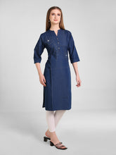Denim Flwr Khata wrk Embroidered Mandarine Collar Kurta