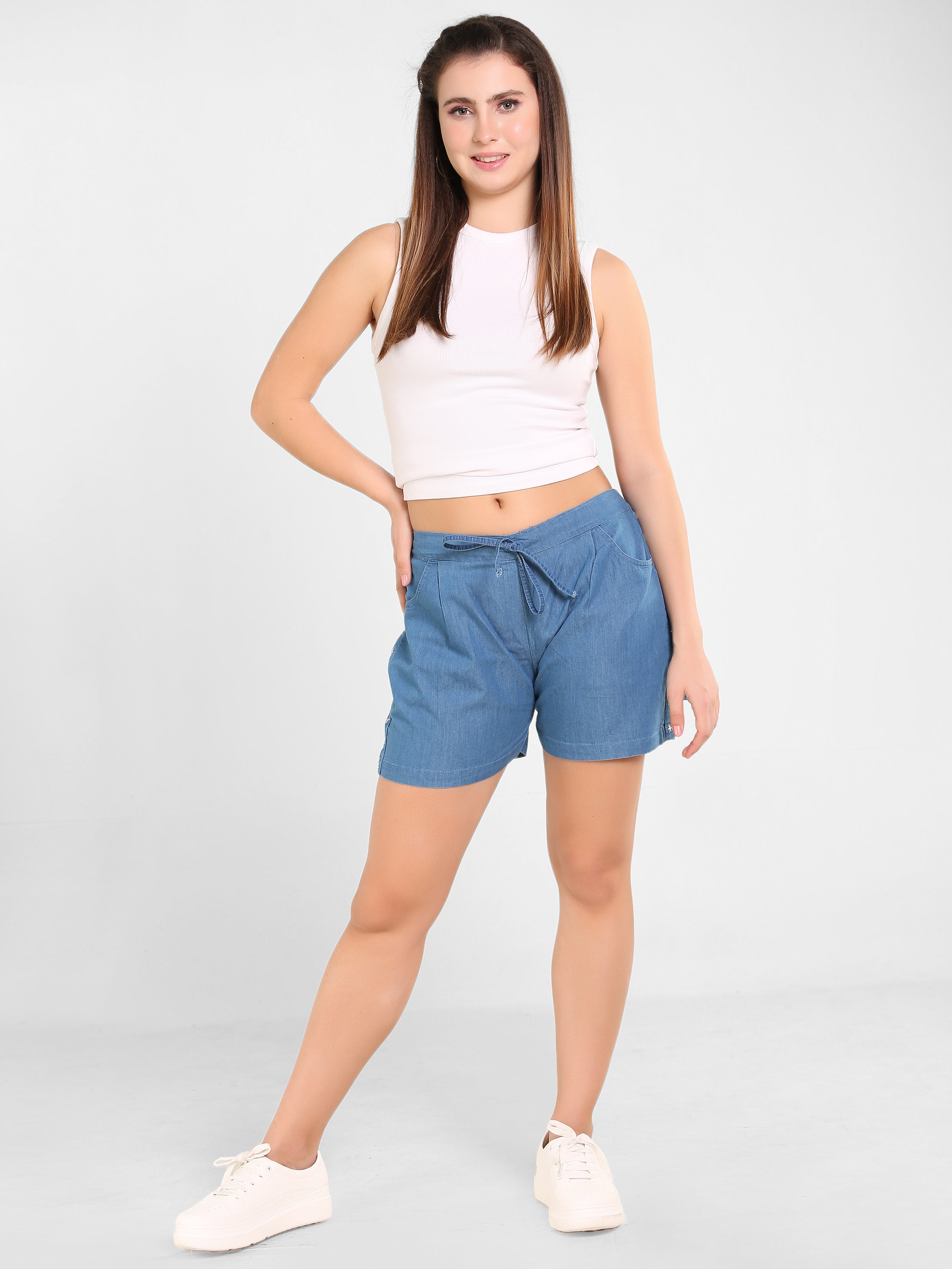 Denim Star Embroiderd Lace Shorts