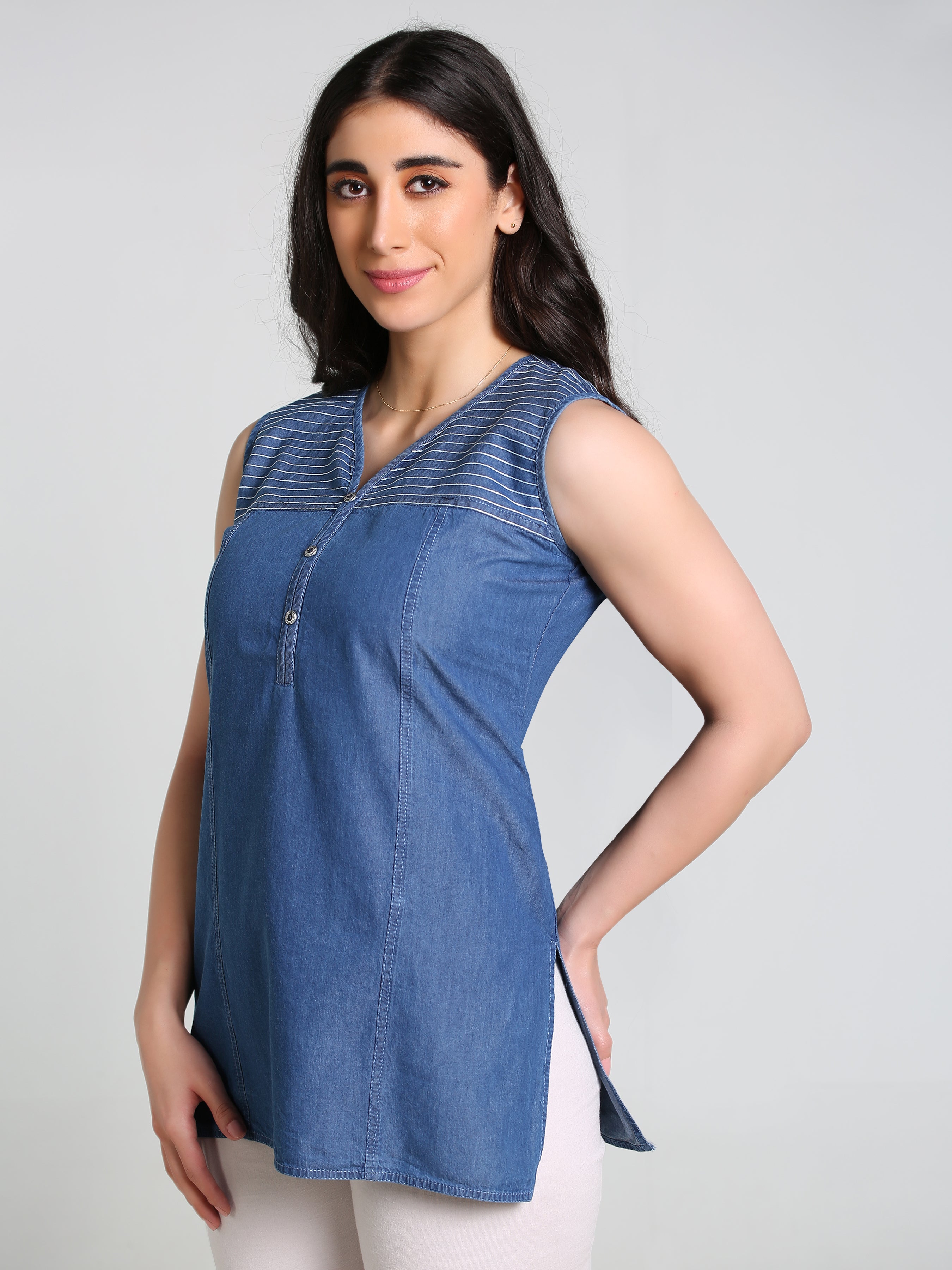 Denim DMC stich SL Round V Neck Kurti