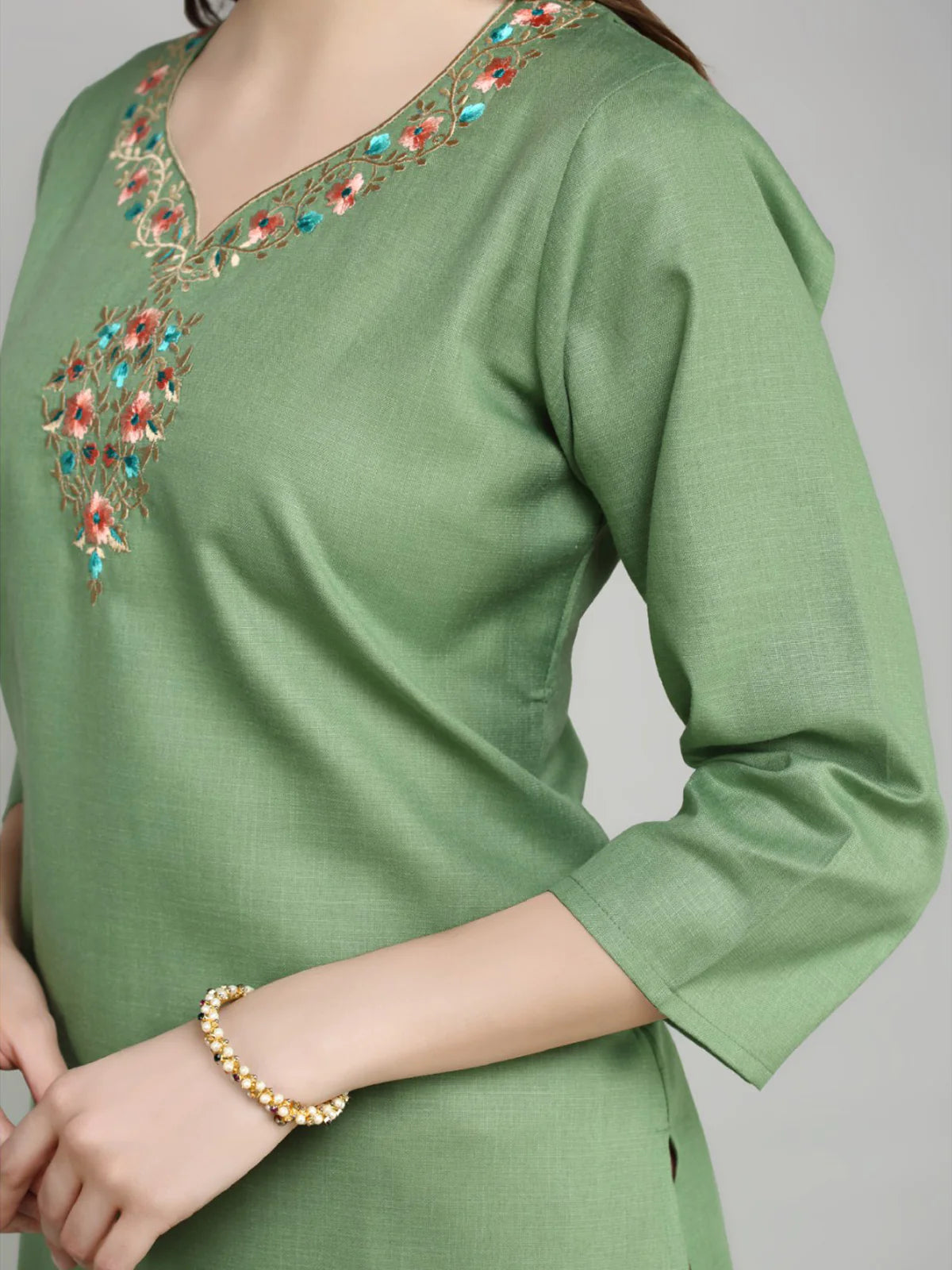 Green Embroided Straight Cotton Kurta